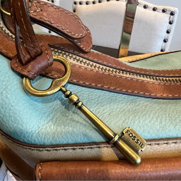 Fossil Leather and Suede Stylish Hobo Bag - Picture 2 of 12